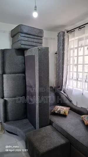 Comfortable 6 Seater With Foot Rest