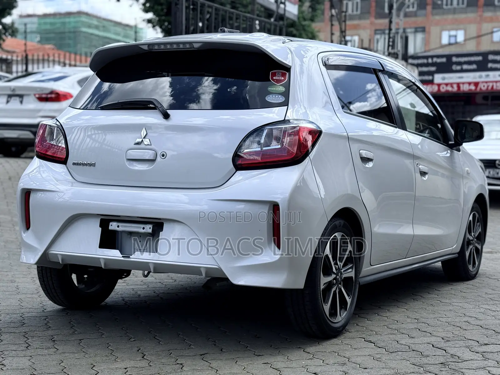 Mitsubishi Mirage ES 2020 White