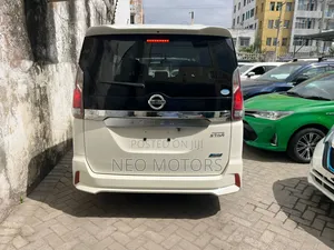 Nissan Serena 2018 White