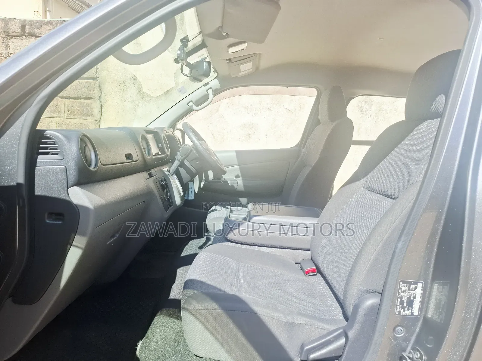 Nissan Caravan (Urvan) 2019 Grey