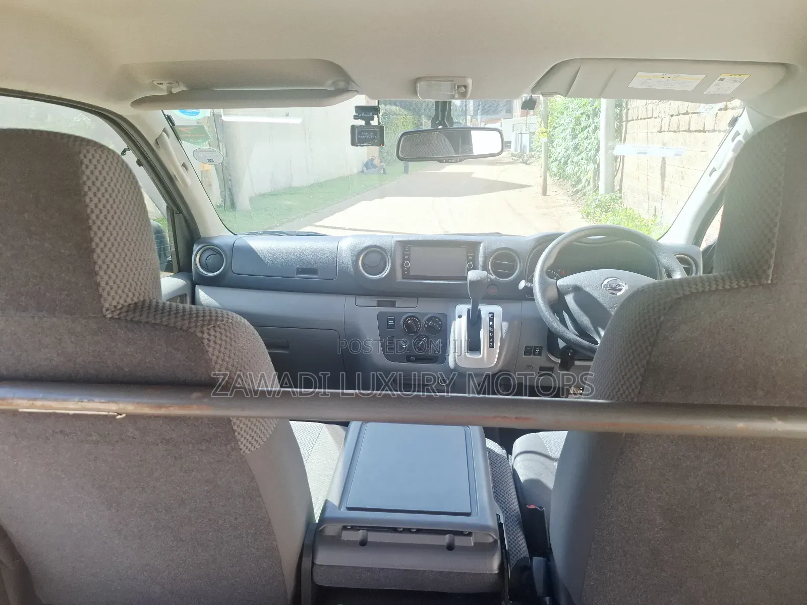 Nissan Caravan (Urvan) 2019 Grey