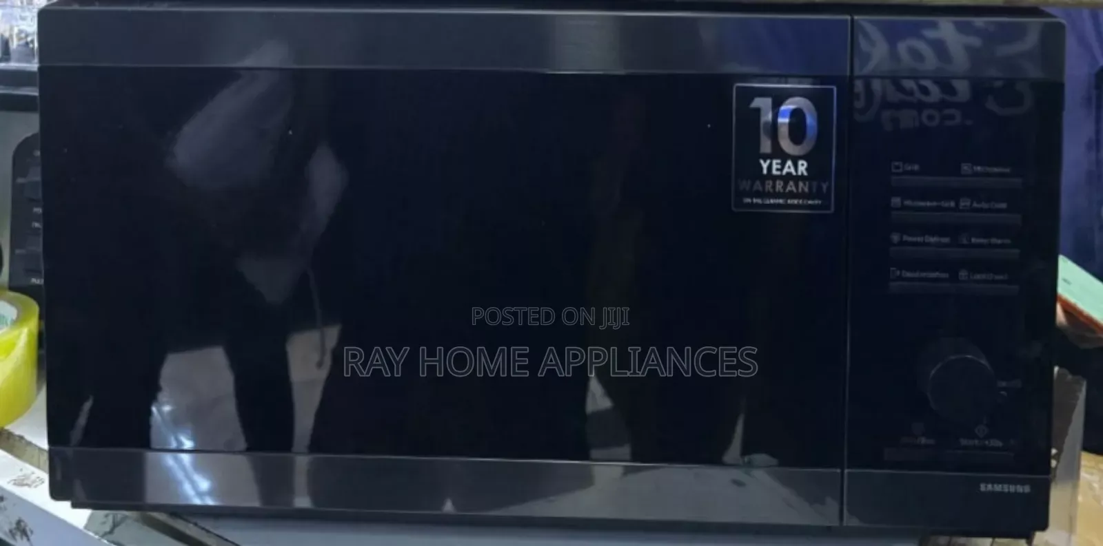 23 Litres Digital Microwave Samsung