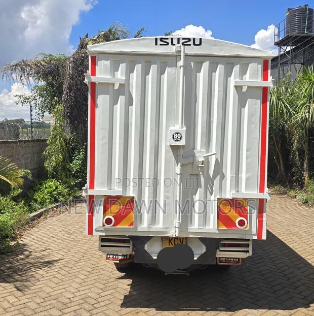 Isuzu NHR Local Assembly - thumbnail 2