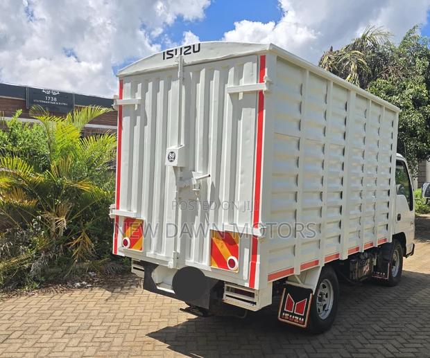 Isuzu NHR Local Assembly - thumbnail 5