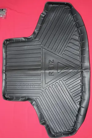 Boot Car Mat for Reiz / Mark X (06-18)
