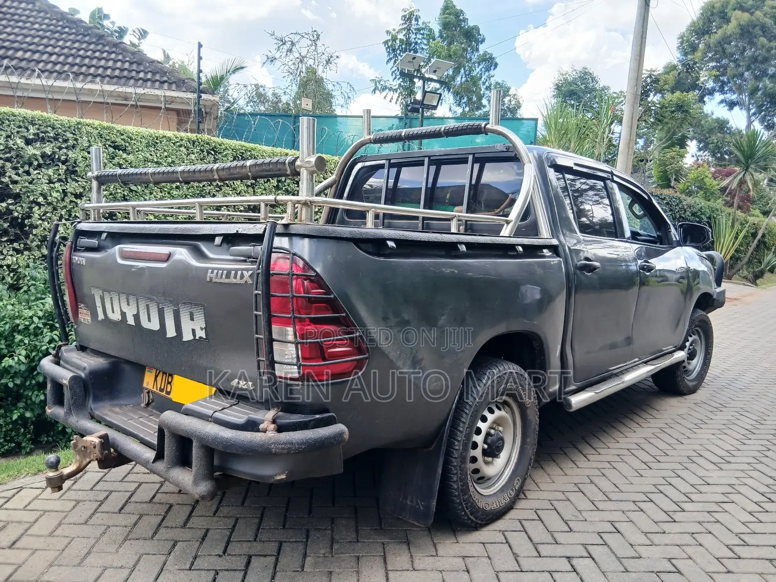Toyota Hilux 2020 Gray
