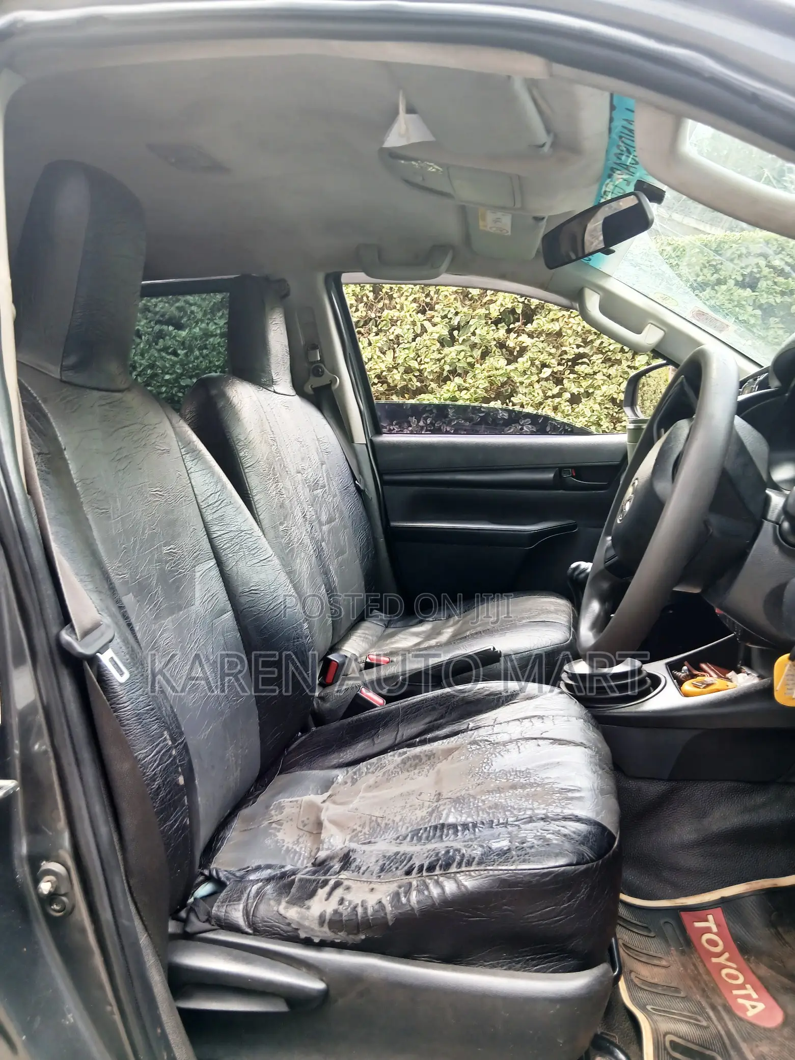 Toyota Hilux 2020 Gray