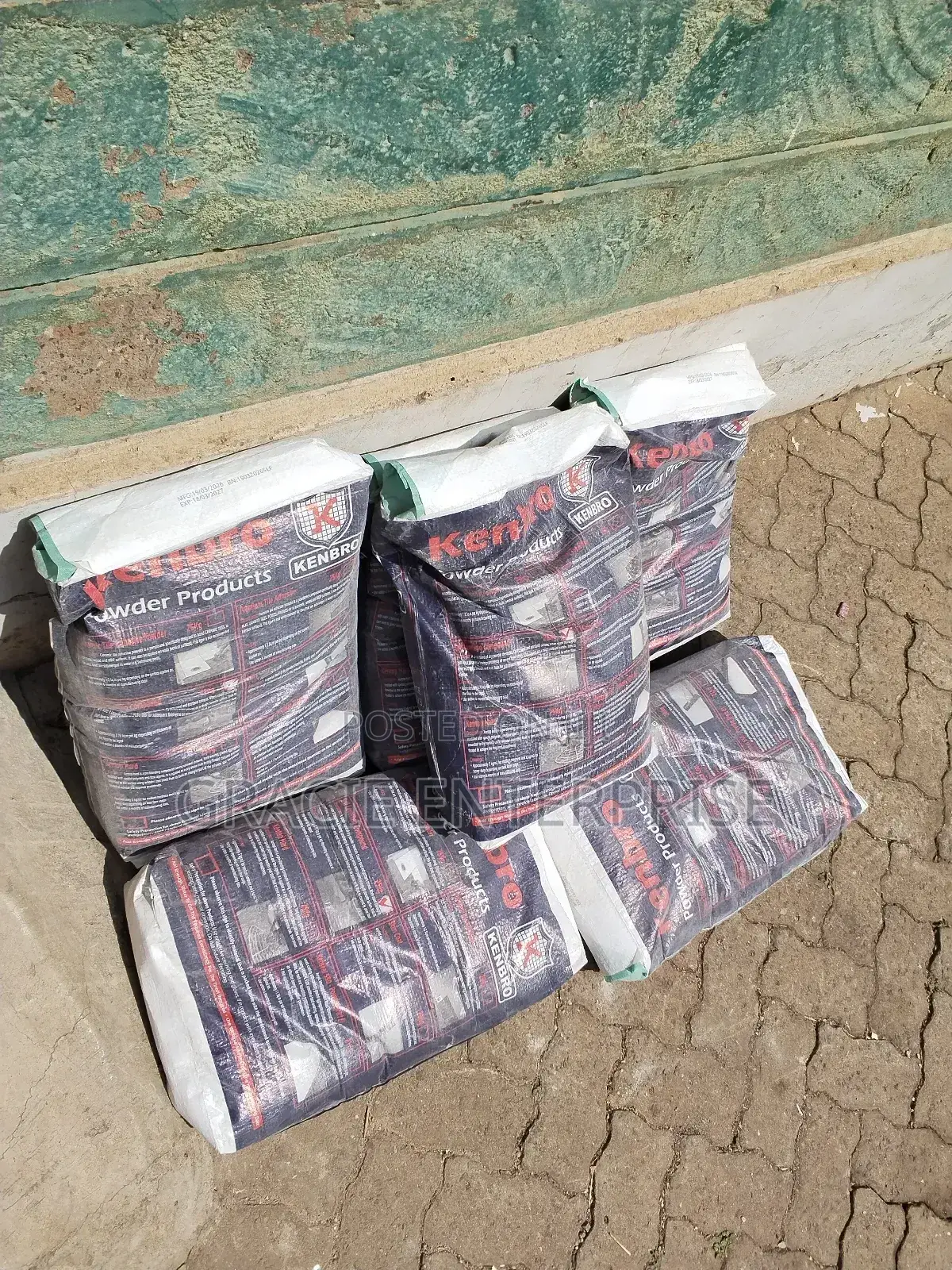 Self Leveling Compound