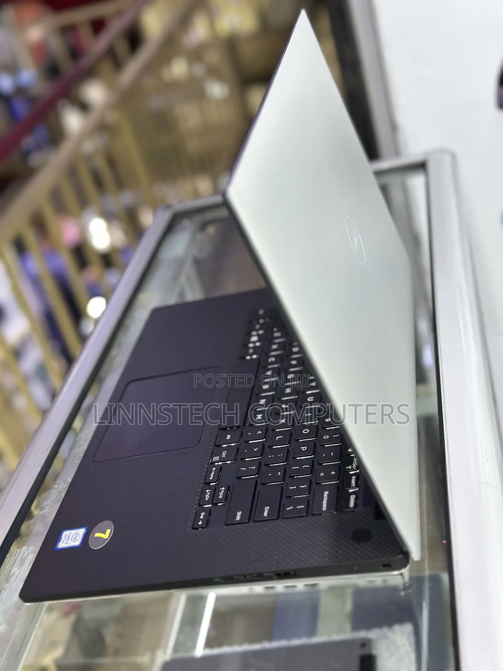 Laptop Dell XPS 15-9570 4GB Nvidia SSD 256GB