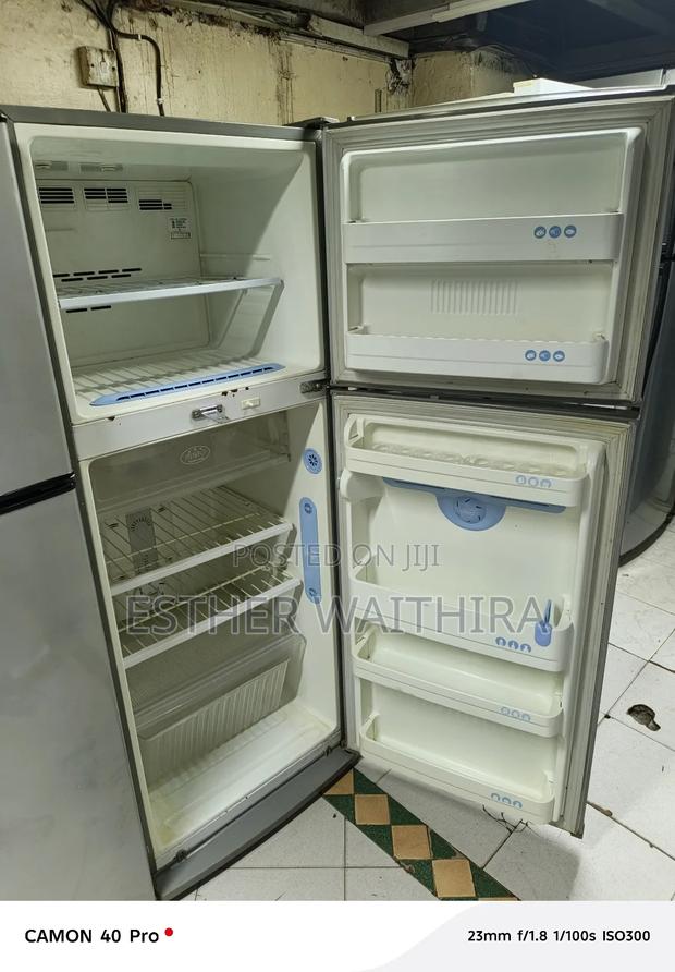 Lg Dark Grey 350 Litres Fridge - thumbnail 2