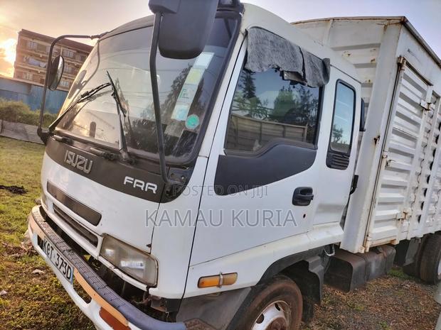 Isuzu FRR Lorry - thumbnail 2