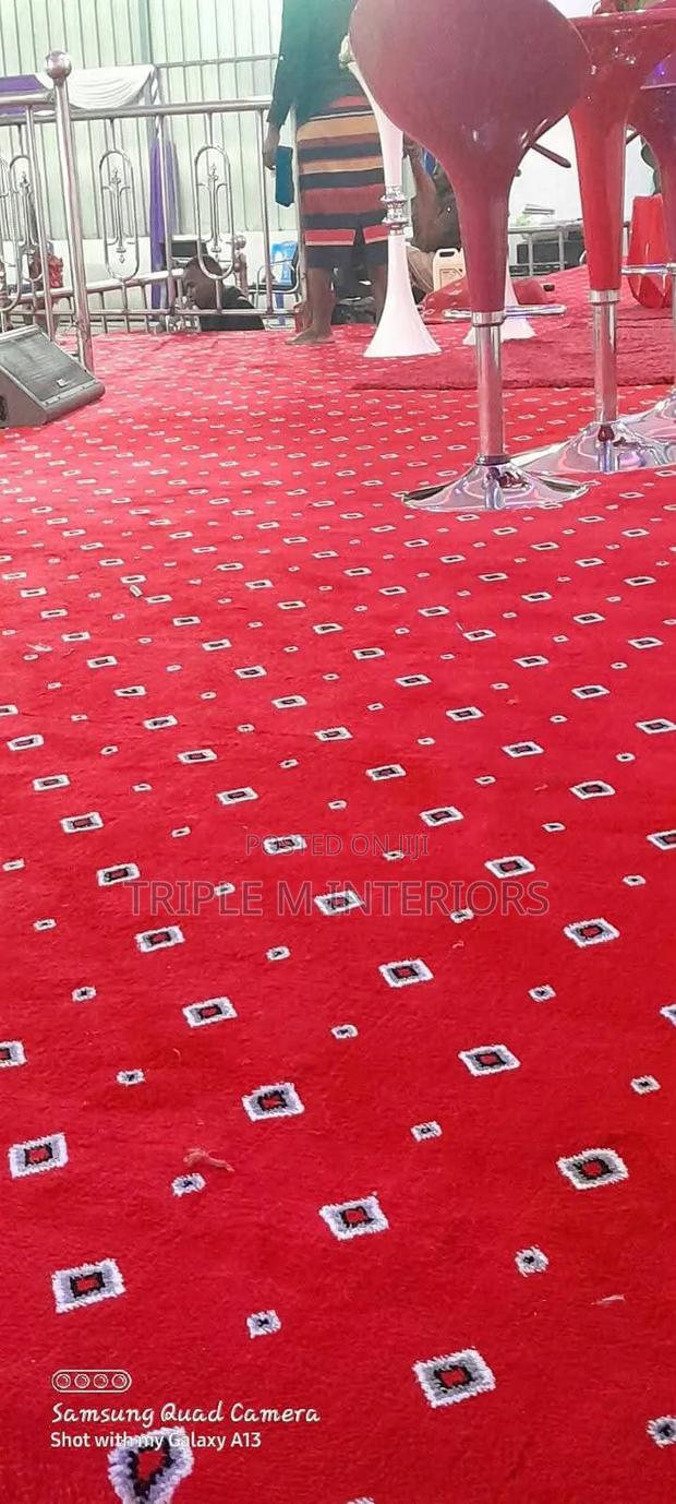 Full-Room Red Dotted Wall-to-Wall Carpet