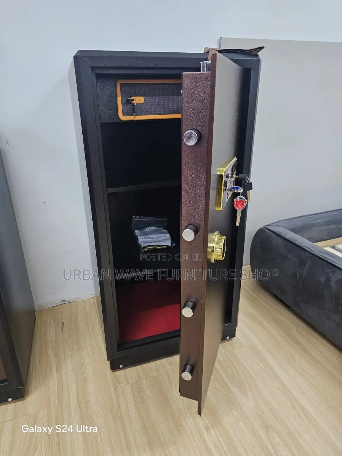 Goldish Money Safe Box