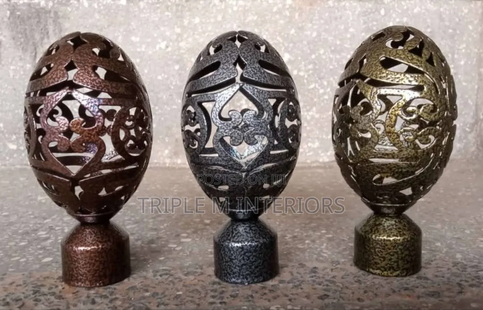 Long-Lasting Decorative Curtain Rod Trophies/Flowers