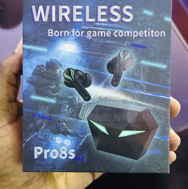 Hi-Fi Pro8s Earbuds - thumbnail 2