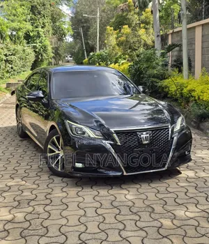 Toyota Crown 2018 Black