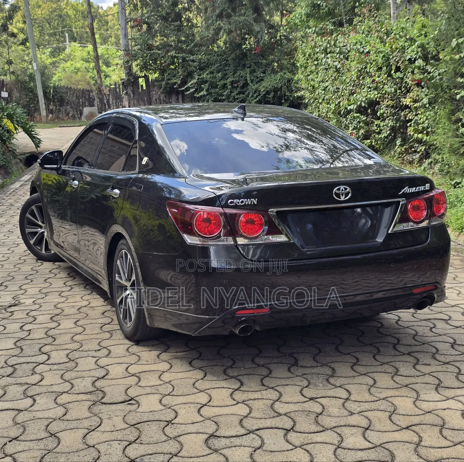 Toyota Crown 2018 Black