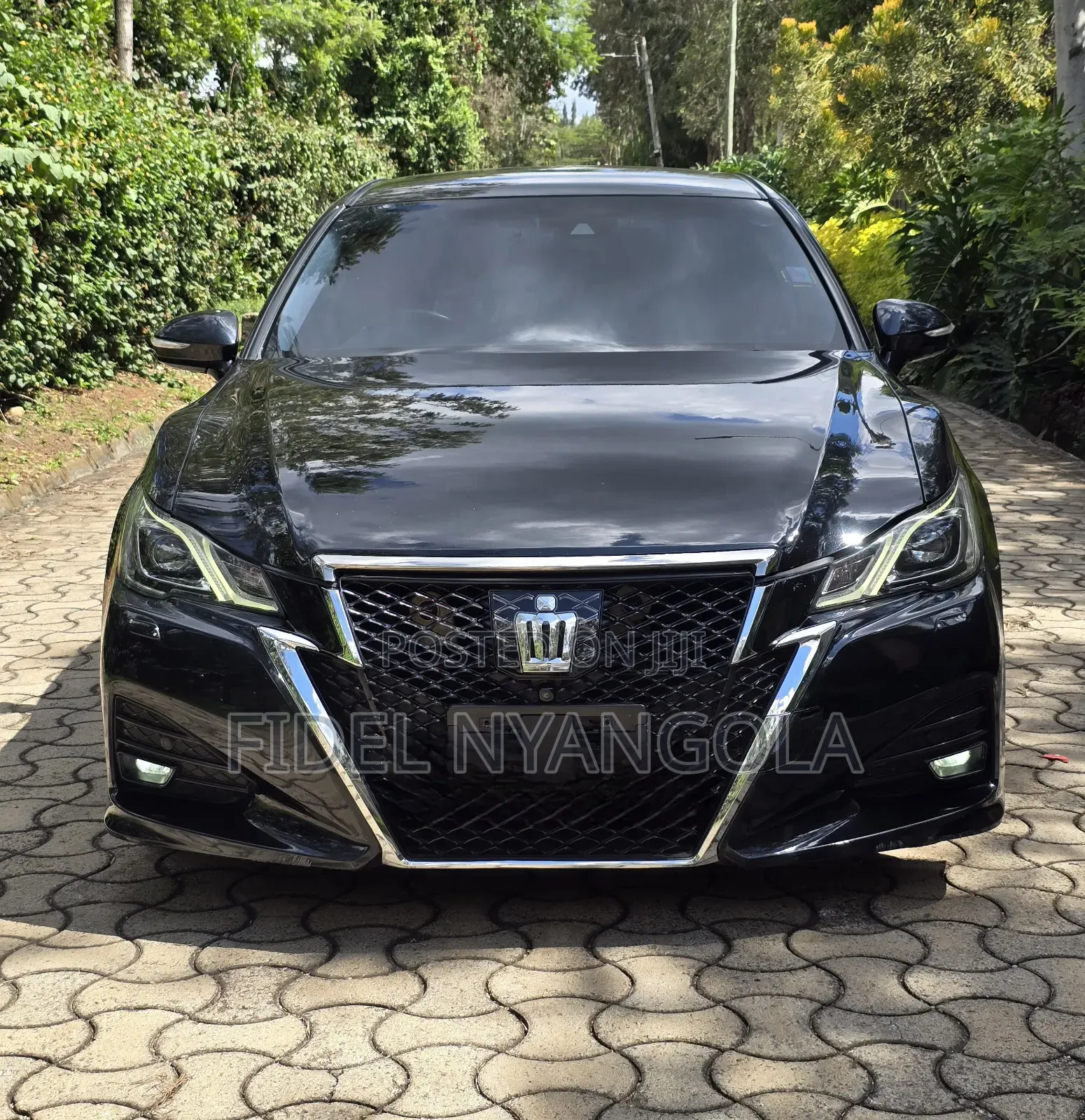 Toyota Crown 2018 Black