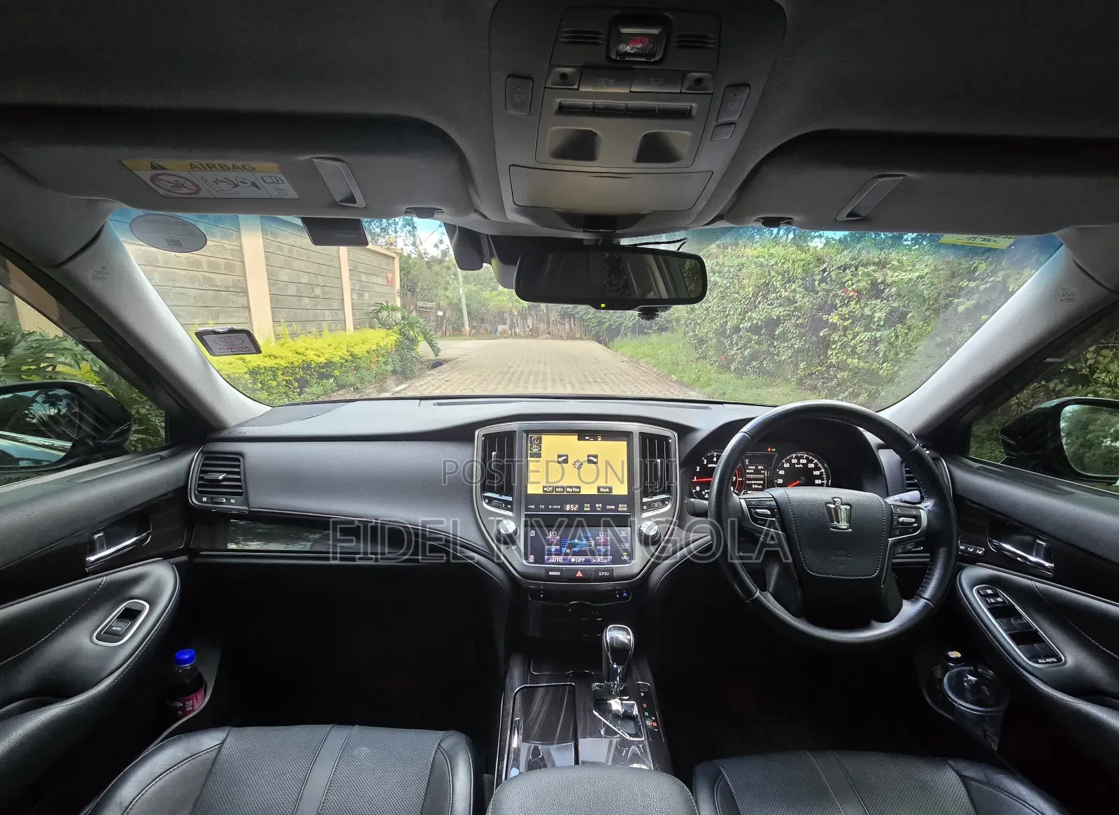Toyota Crown 2018 Black