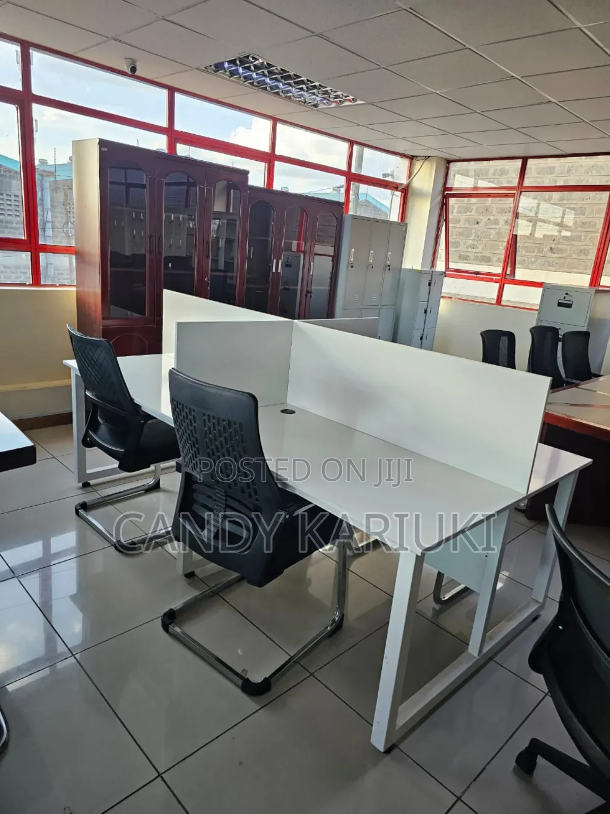 4 Way Straight Workstation With Metallic Base Stand an Mobile Pedestal