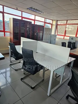 4 Way Straight Workstation With Metallic Base Stand an Mobile Pedestal