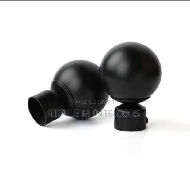 Round Black Powder Coated Trophies/Flowers
