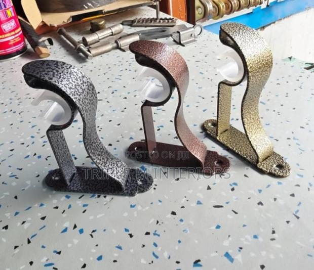 Heavy-Duty Single Bracket | Powder Coated Finish