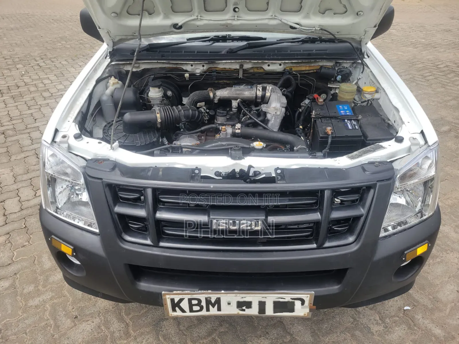Isuzu D-MAX 2010 White