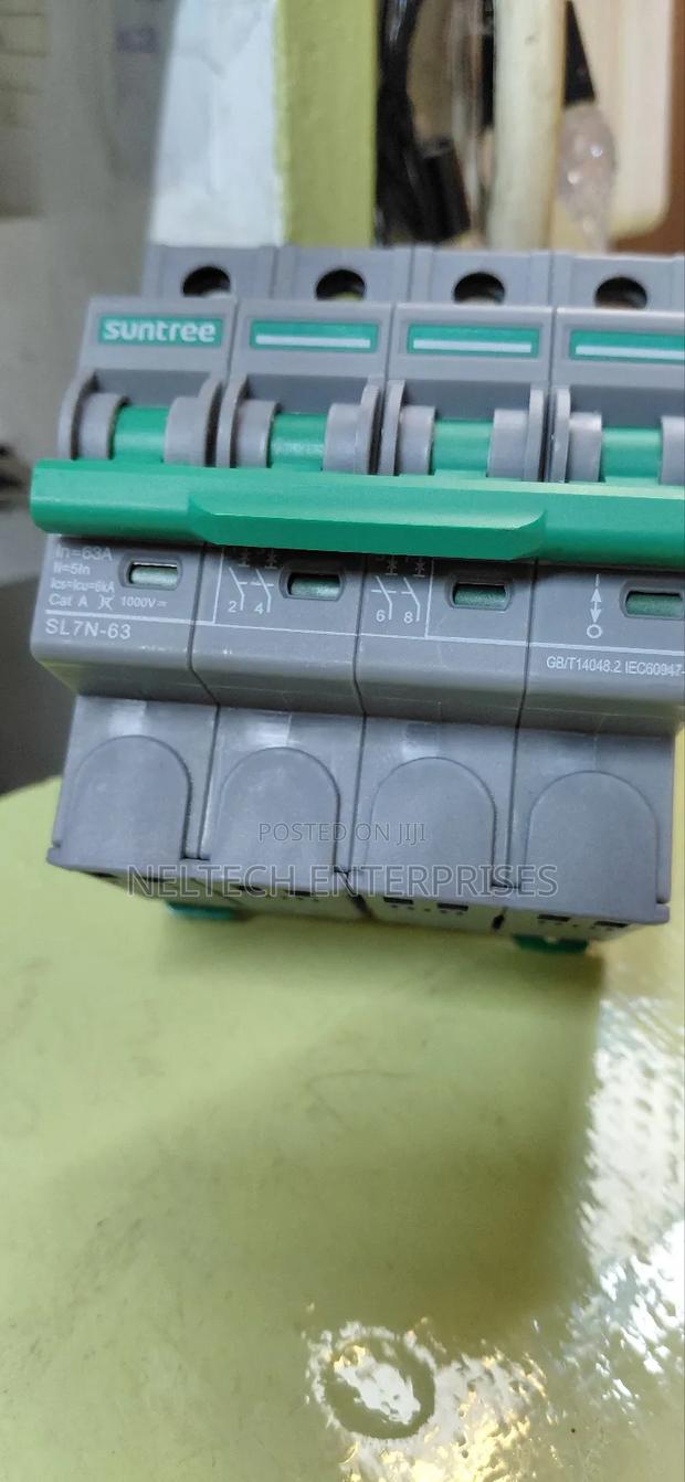 4 Pole Dc Circuits Breakers 63 Amps - thumbnail 2