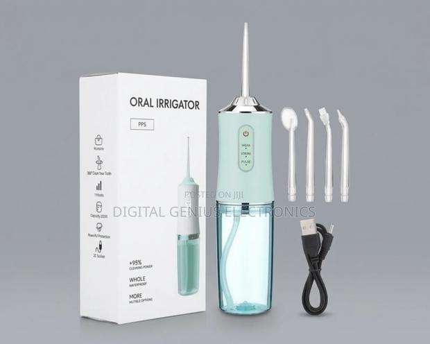 Portable Oral Irrigator