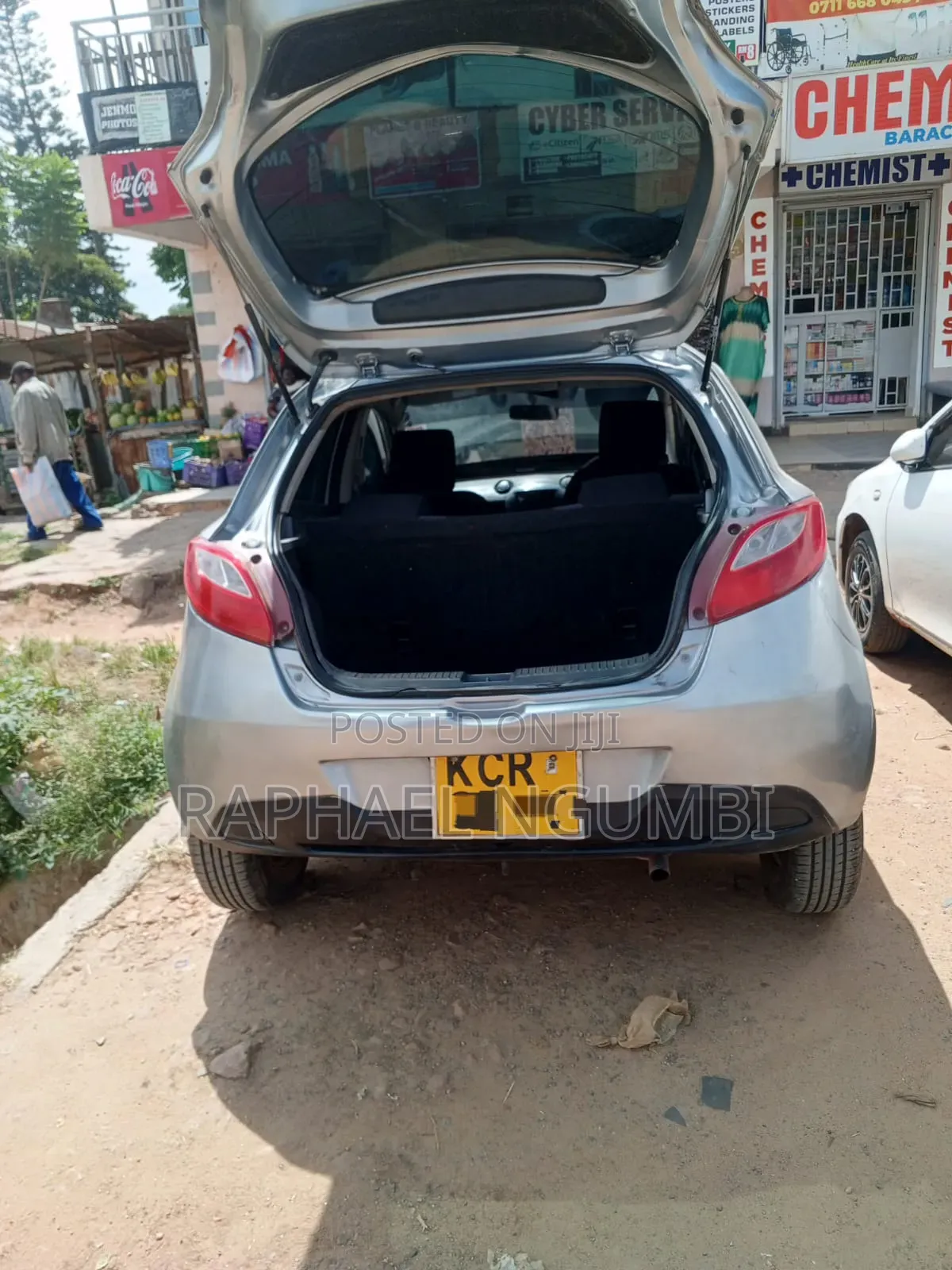 Mazda Demio 2011 Silver