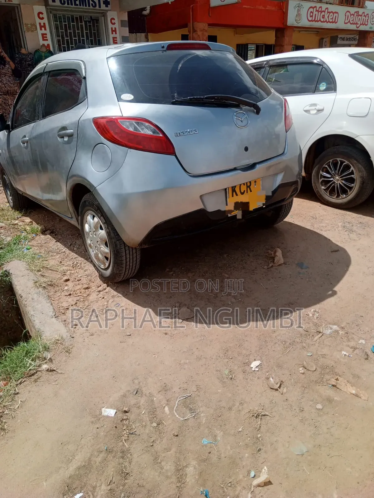 Mazda Demio 2011 Silver