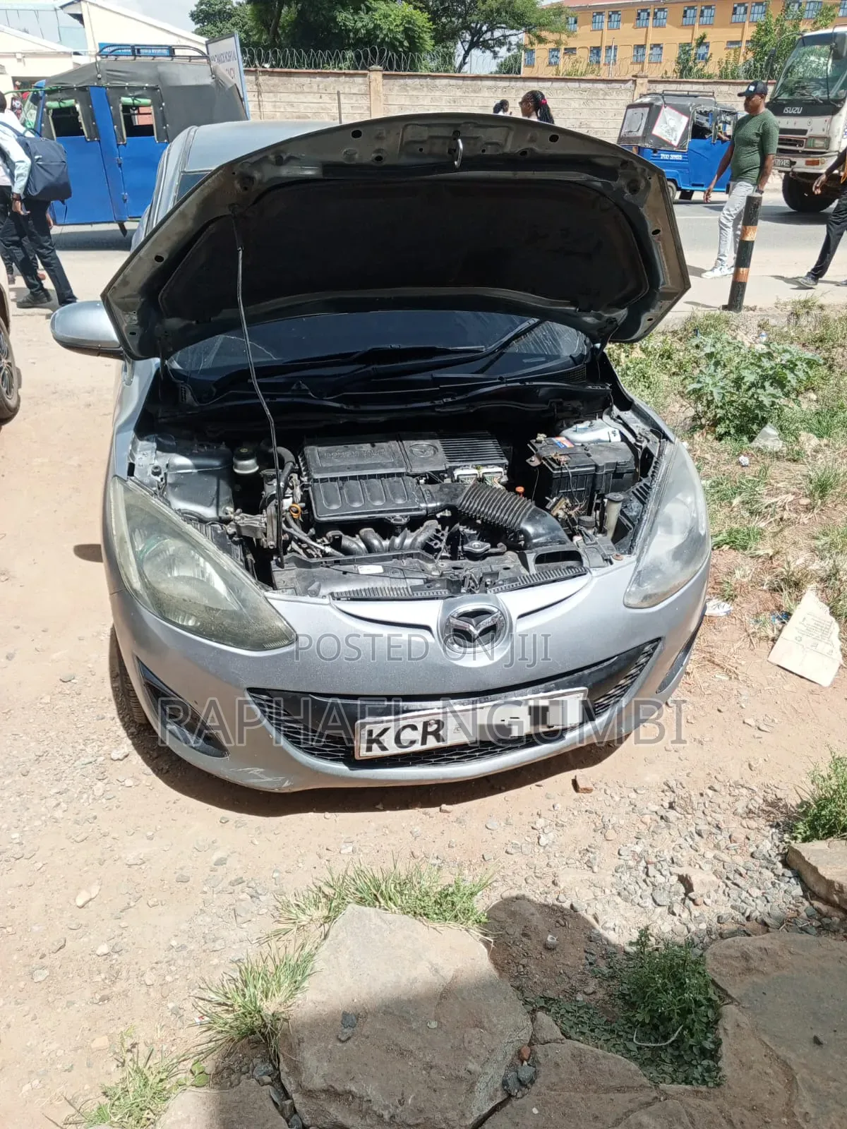 Mazda Demio 2011 Silver