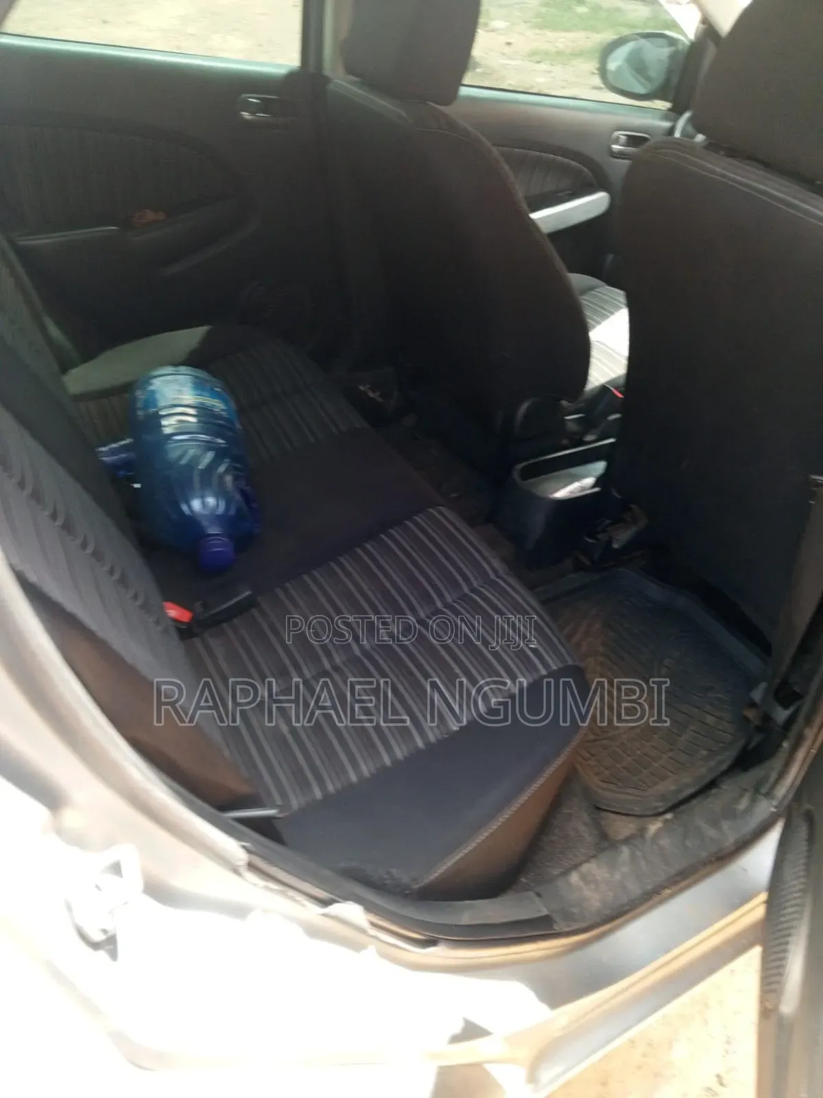 Mazda Demio 2011 Silver