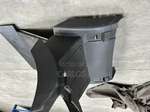 Sinotruck Nx High Quality Right Middle Wheel Housing Assembly