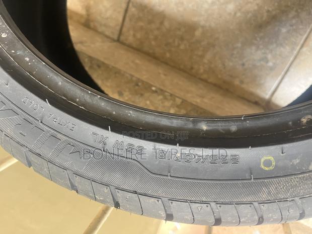 235/40r18 Mirage - thumbnail 2