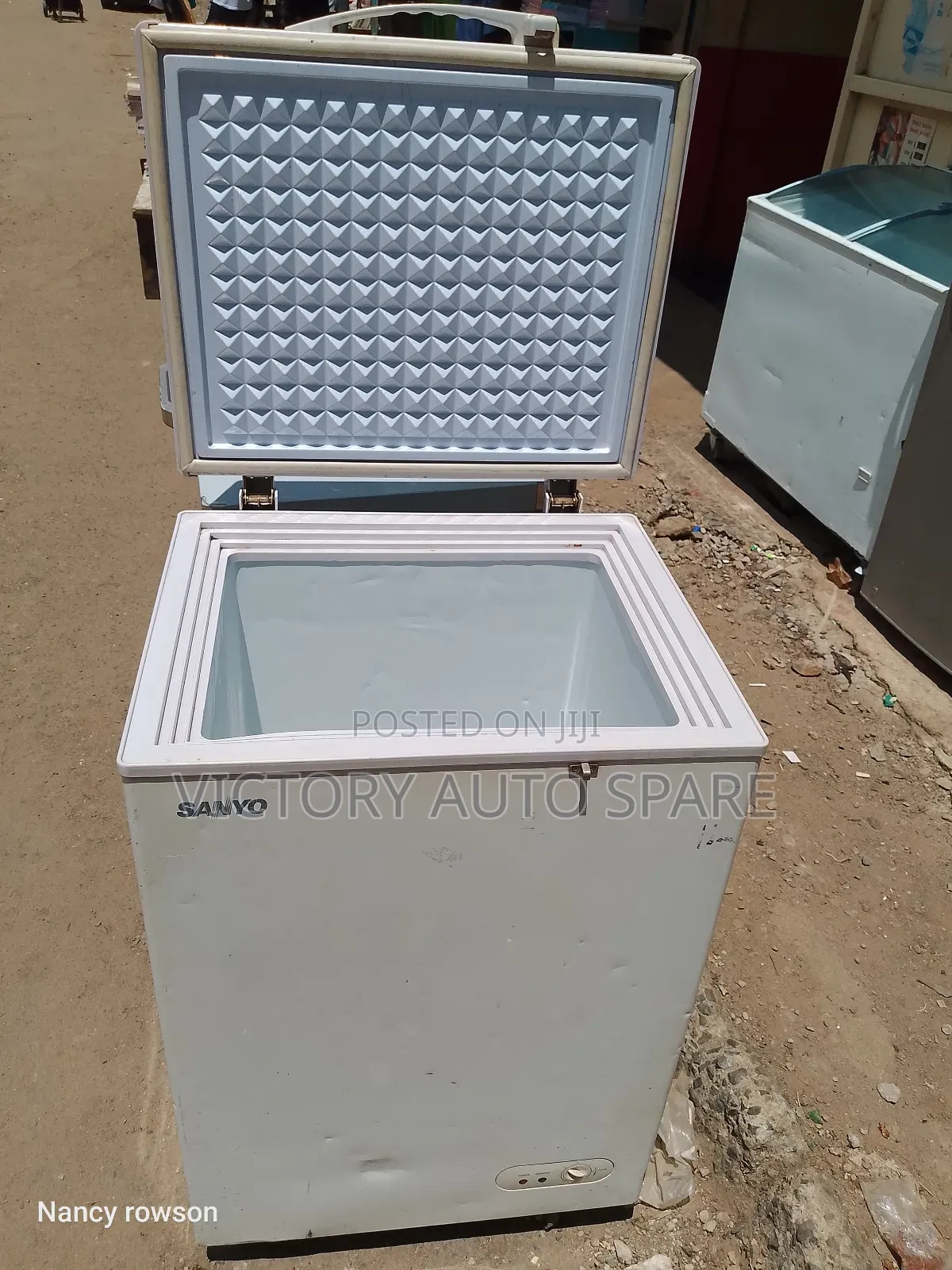 Sanyo Deep Freezer (150l )