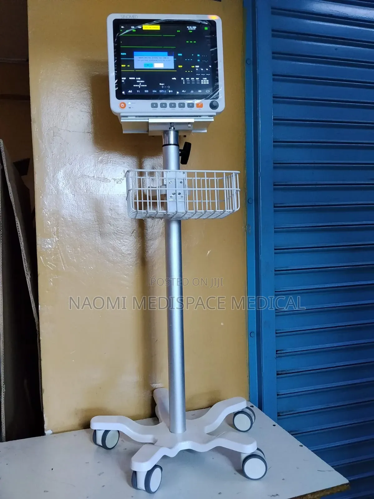 Sinomed Patient Monitor With Stand
