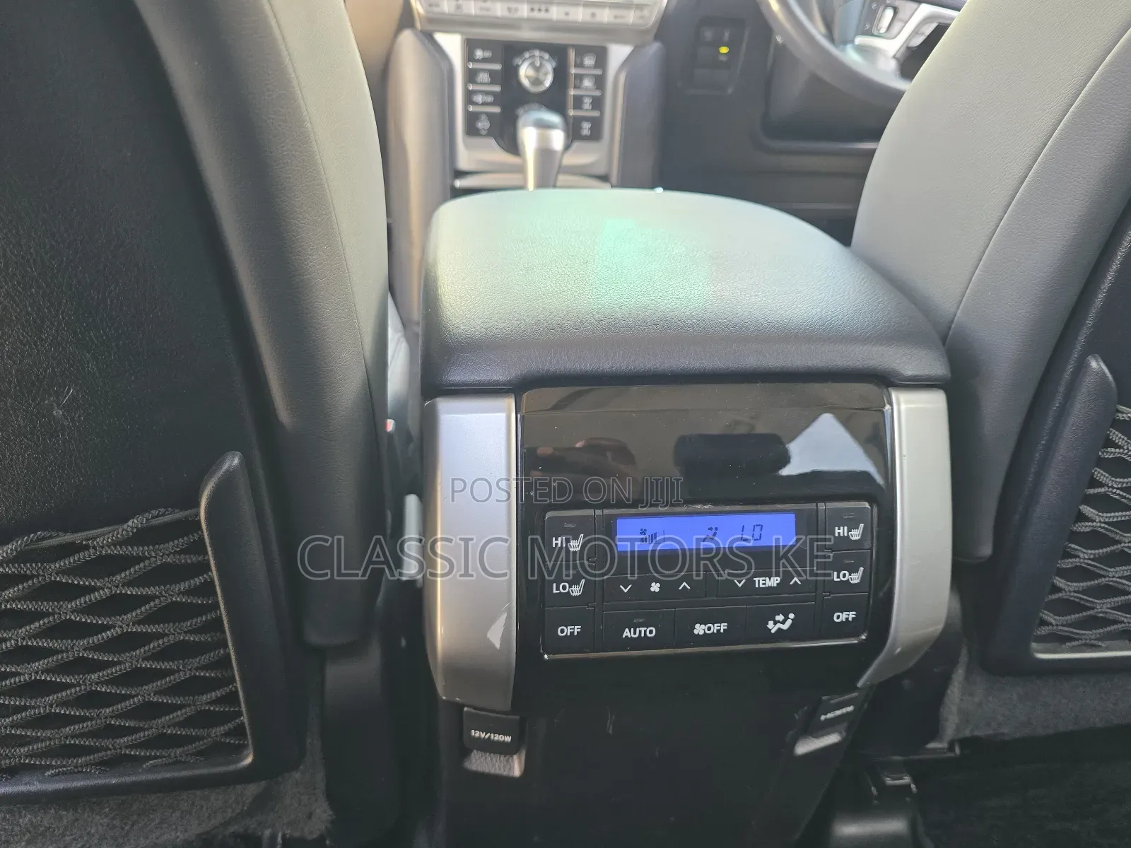 Toyota Land Cruiser Prado Kakadu 2022 White