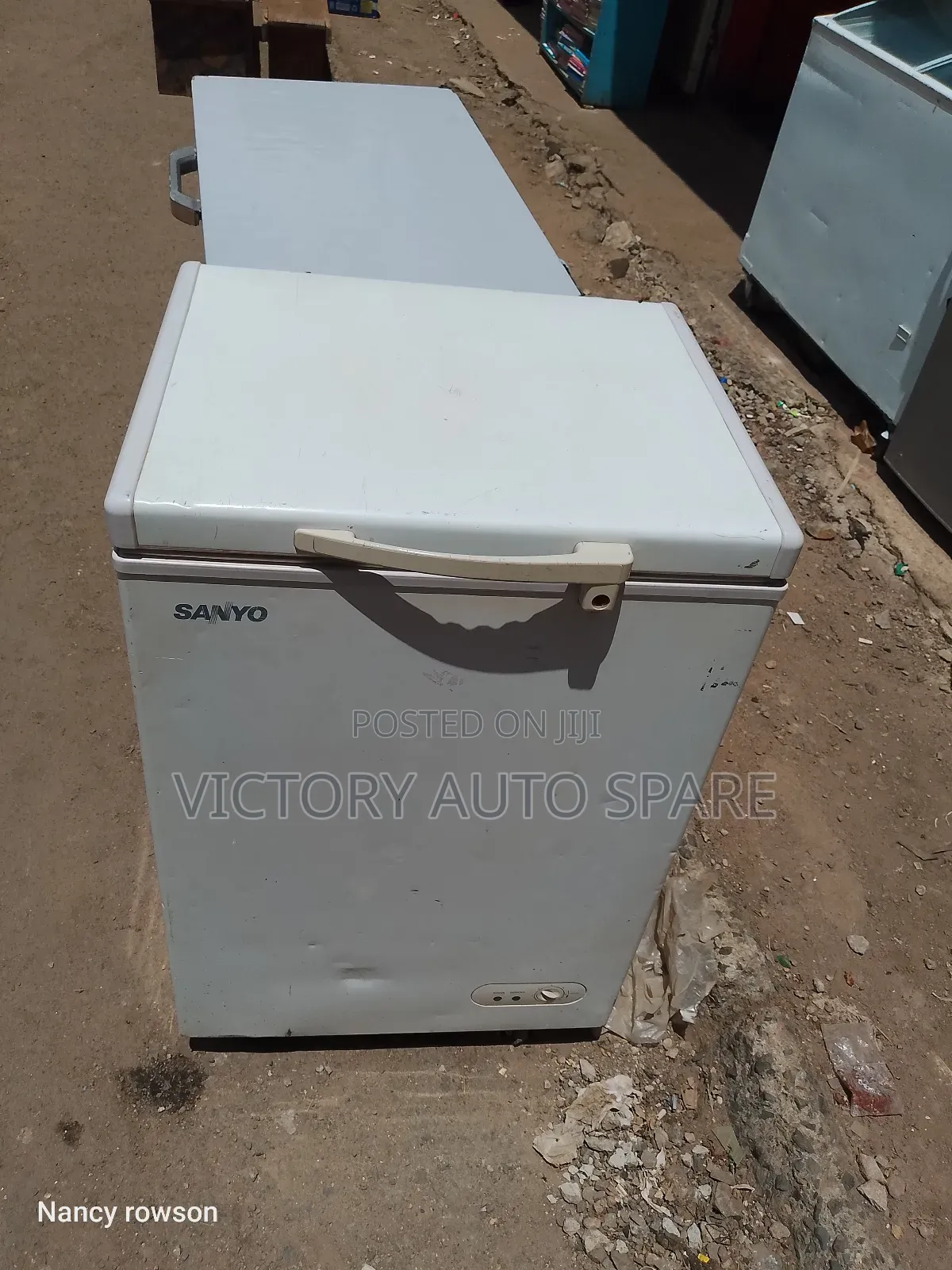 Good Exuk White Deep Freezer