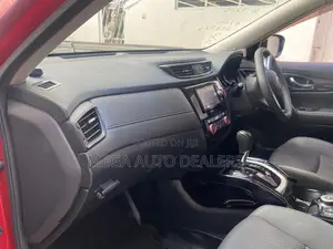 Nissan X-Trail 2019 Red
