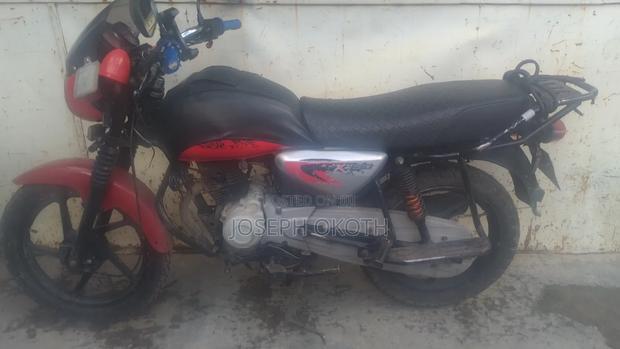 Bajaj Boxer 2019 Red