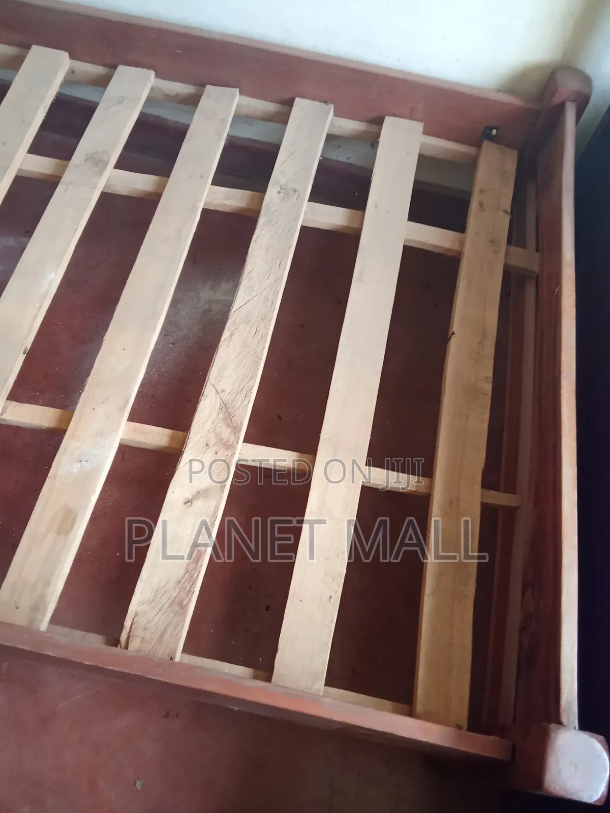Bed 3.5 Feet X 6.0 Feet