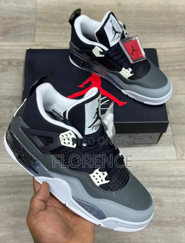 Jordan 4 Sneakers - thumbnail 4