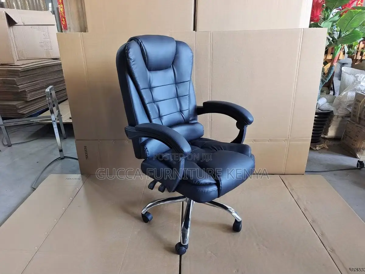 Ergonomic Leather Director's Swivel Chair
