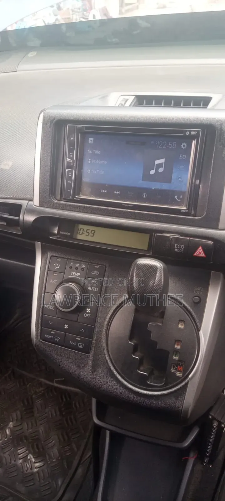 Toyota Wish 2014 Blue