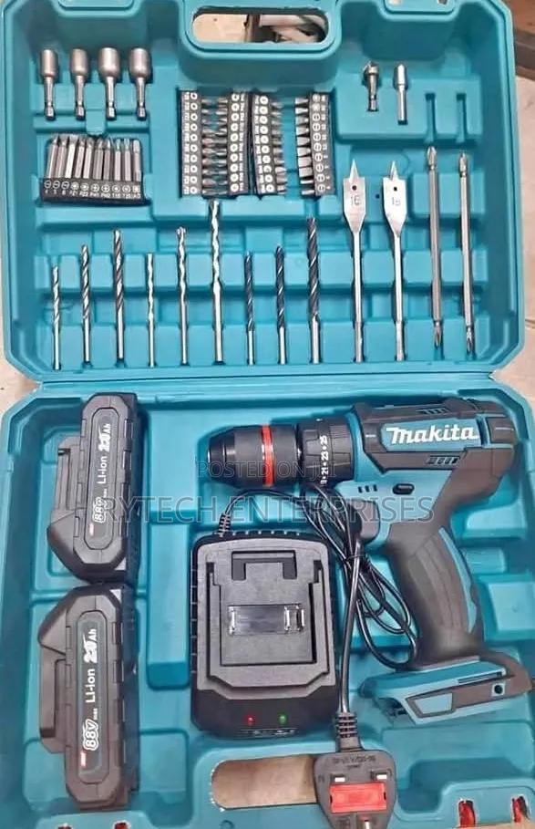 New Makita Rechargeable Drill With Hammer - main view