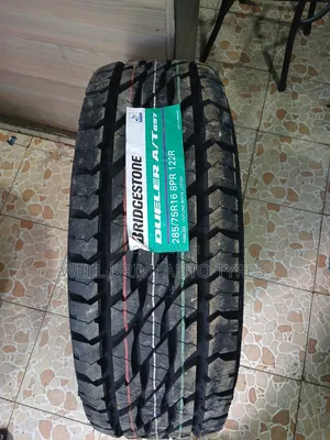 285/75r16 Bridgestone Dueler a/T 697 8pr