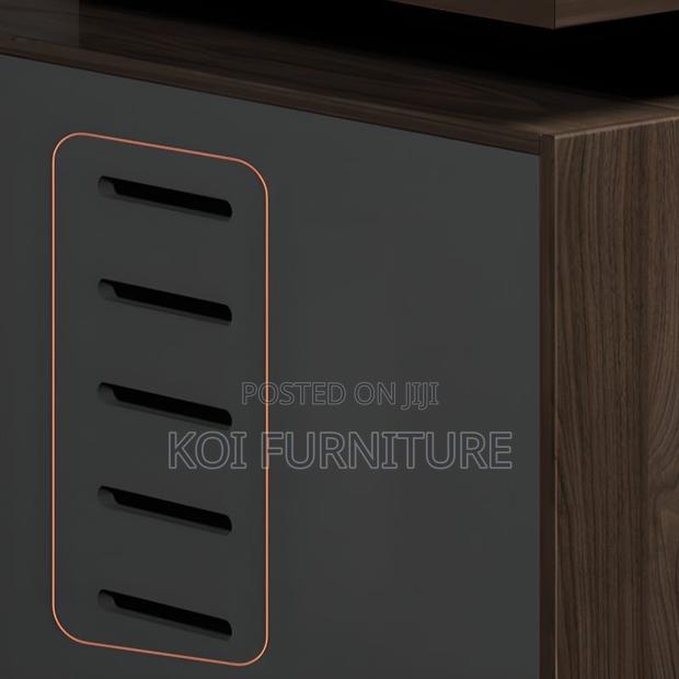 Office Desk; 1.6 Executive Work Surface Office Modern Desk - thumbnail 2