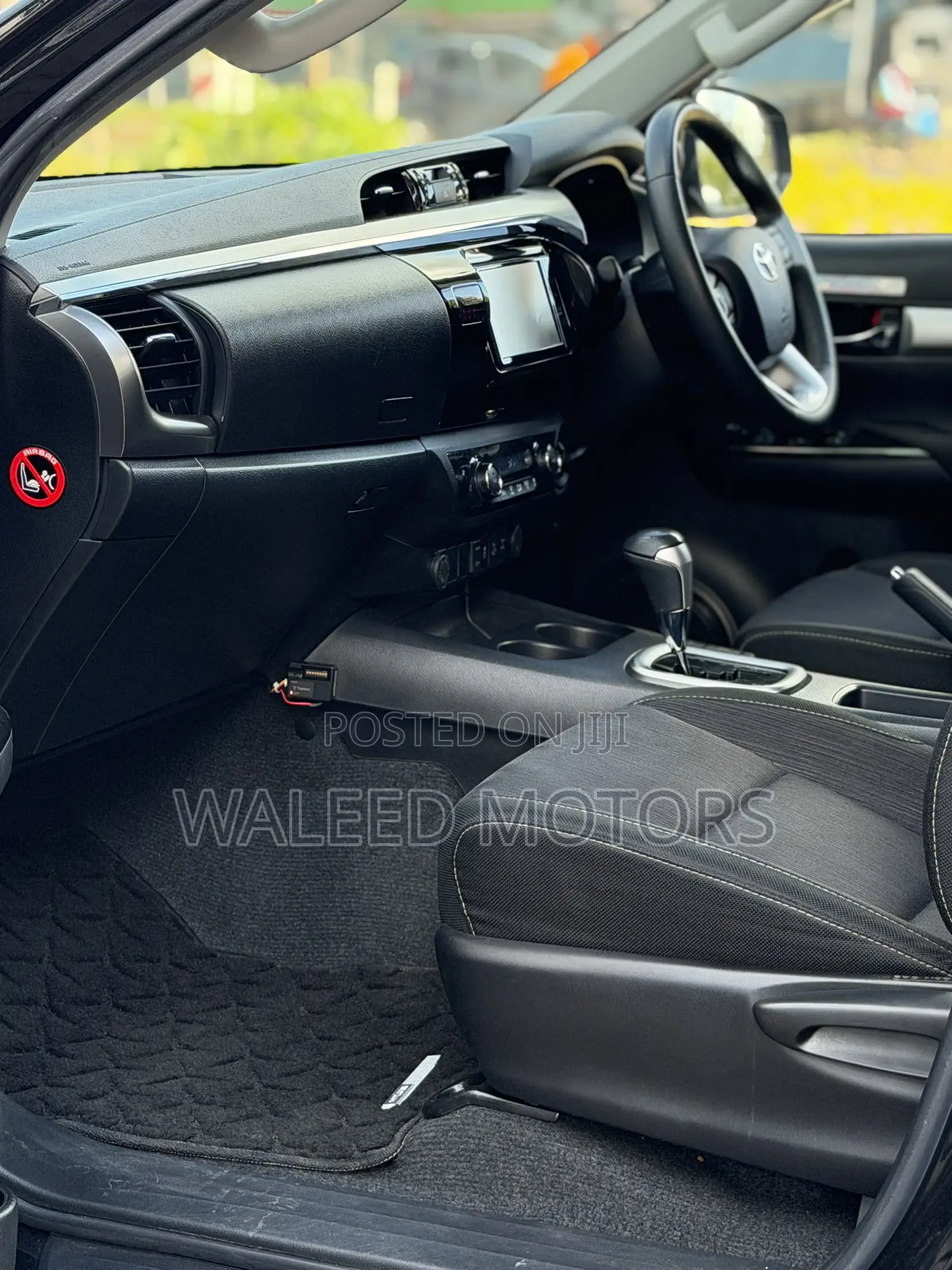 Toyota Hilux 2019 Black
